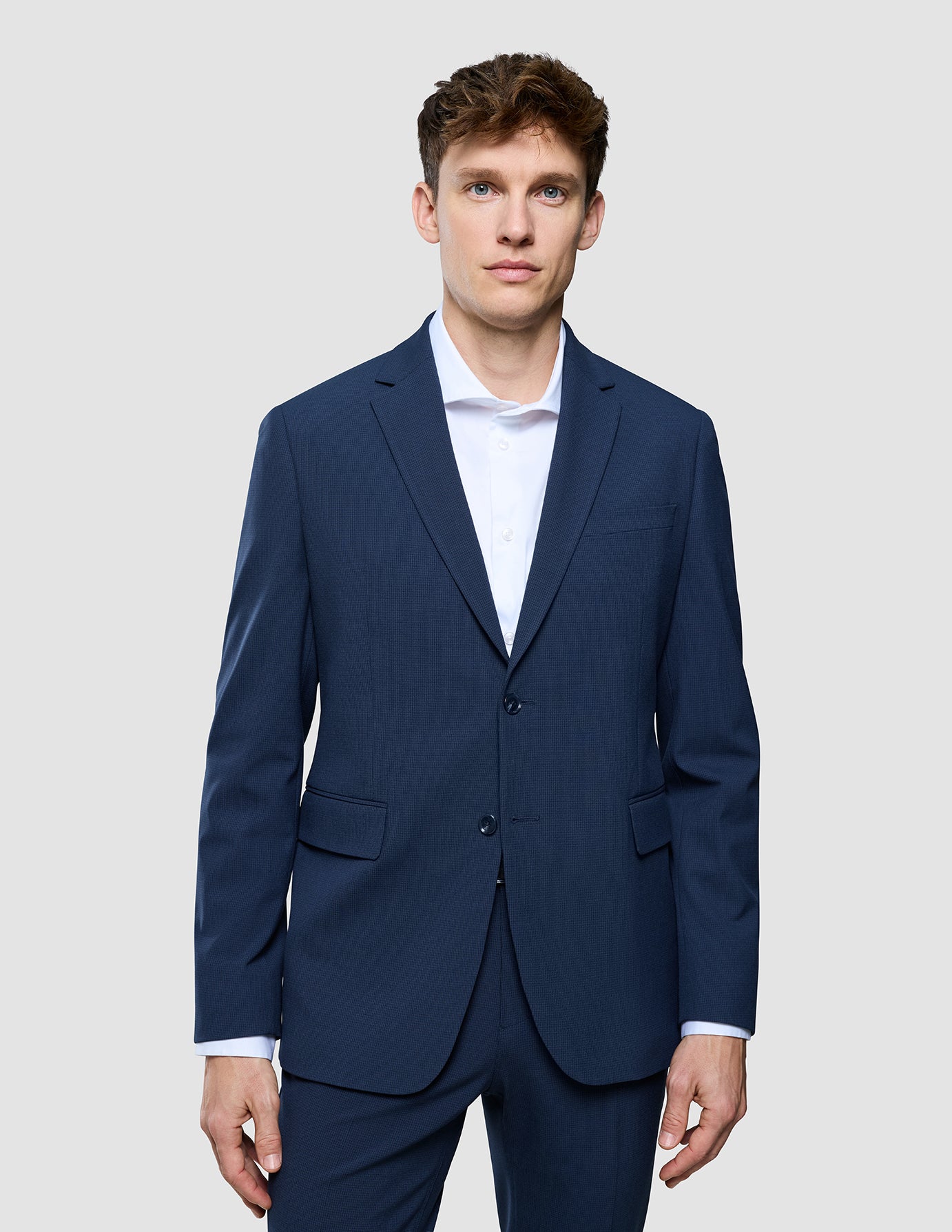 Essential Suit Navy Checks